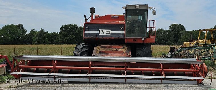 image for item NT9800 Massey Ferguson 760  combine