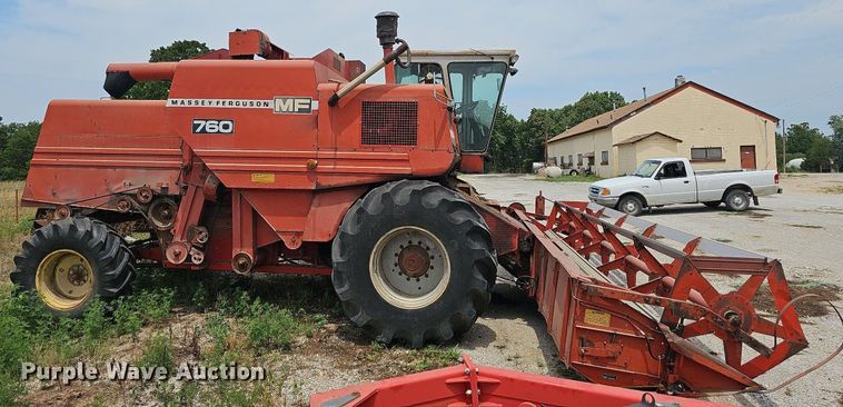 image for item NT9800 Massey Ferguson 760  combine