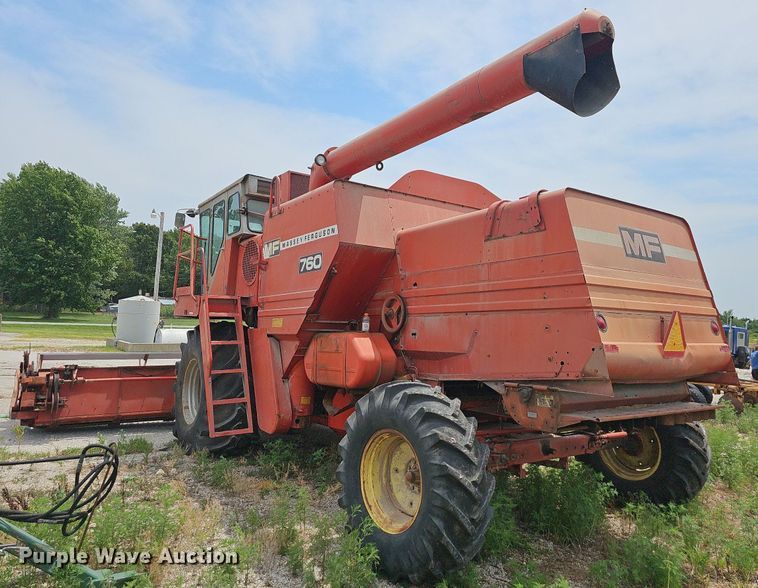 image for item NT9800 Massey Ferguson 760  combine