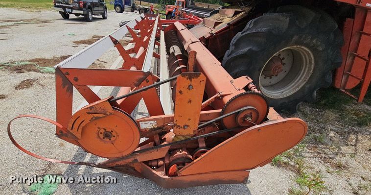 image for item NT9800 Massey Ferguson 760  combine