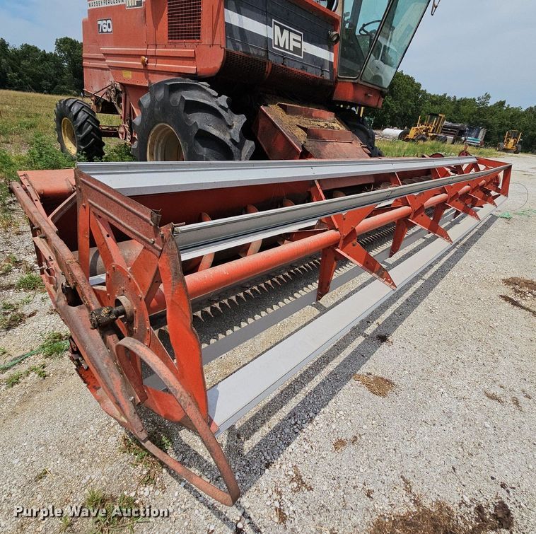image for item NT9800 Massey Ferguson 760  combine