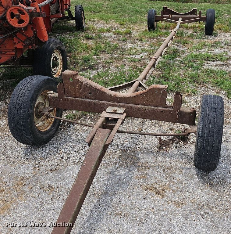image for item NT9800 Massey Ferguson 760  combine