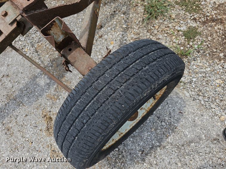 image for item NT9800 Massey Ferguson 760  combine