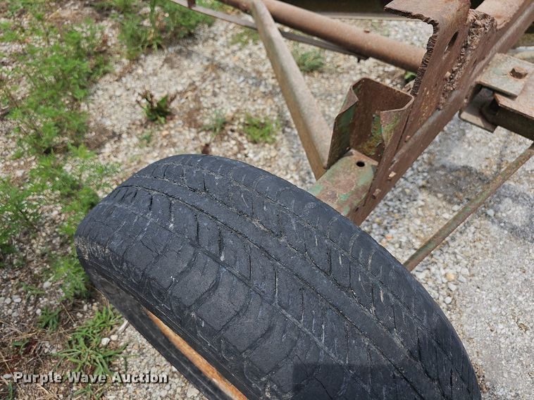 image for item NT9800 Massey Ferguson 760  combine