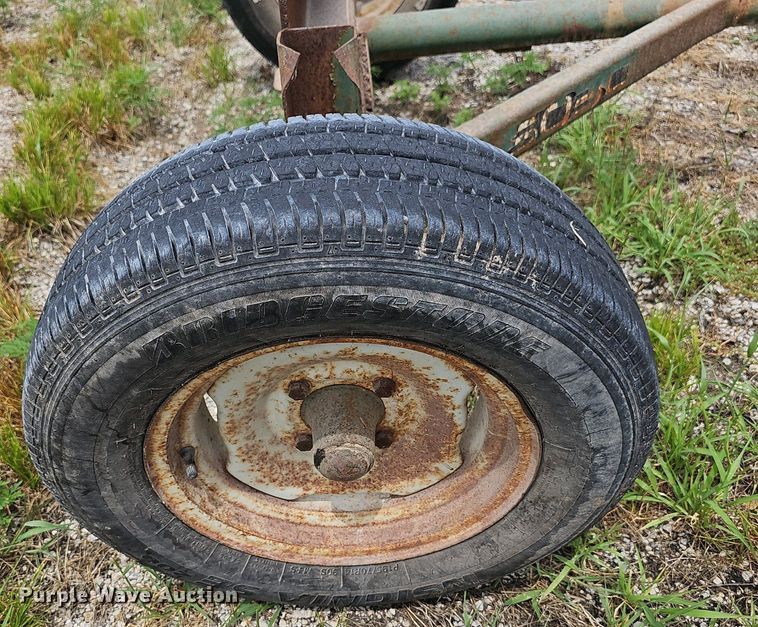 image for item NT9800 Massey Ferguson 760  combine