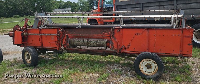 image for item NT9803 Massey  Ferguson  pickup head