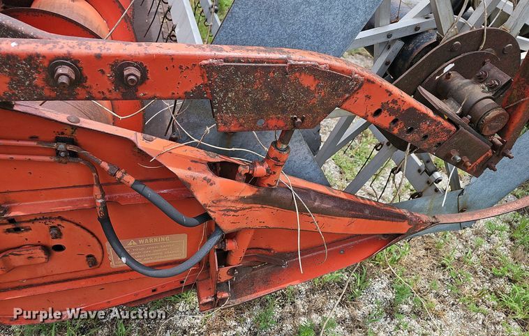 image for item NT9803 Massey  Ferguson  pickup head