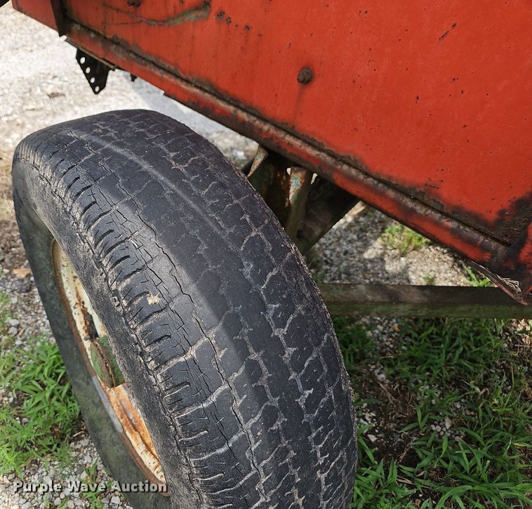 image for item NT9803 Massey  Ferguson  pickup head