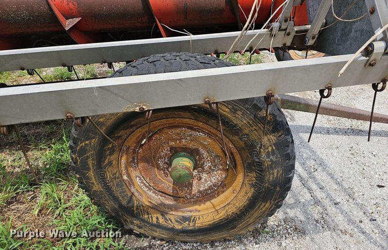 image for item NT9803 Massey  Ferguson  pickup head