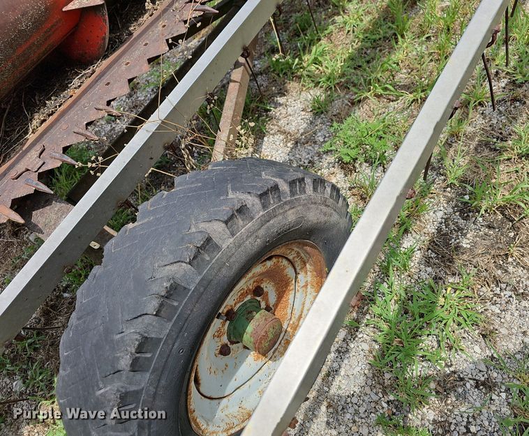 image for item NT9803 Massey  Ferguson  pickup head