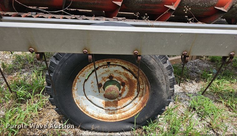 image for item NT9803 Massey  Ferguson  pickup head