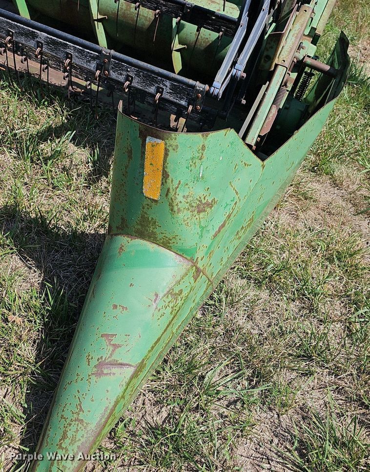 image for item NT9867 John Deere 215  rigid head