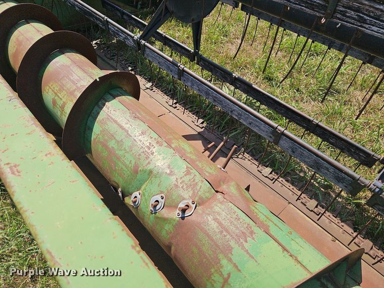 image for item NT9867 John Deere 215  rigid head