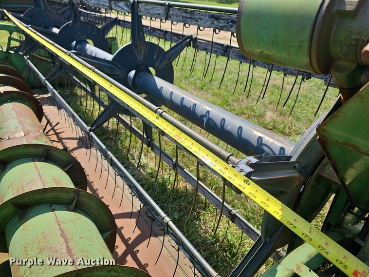 image for item NT9867 John Deere 215  rigid head