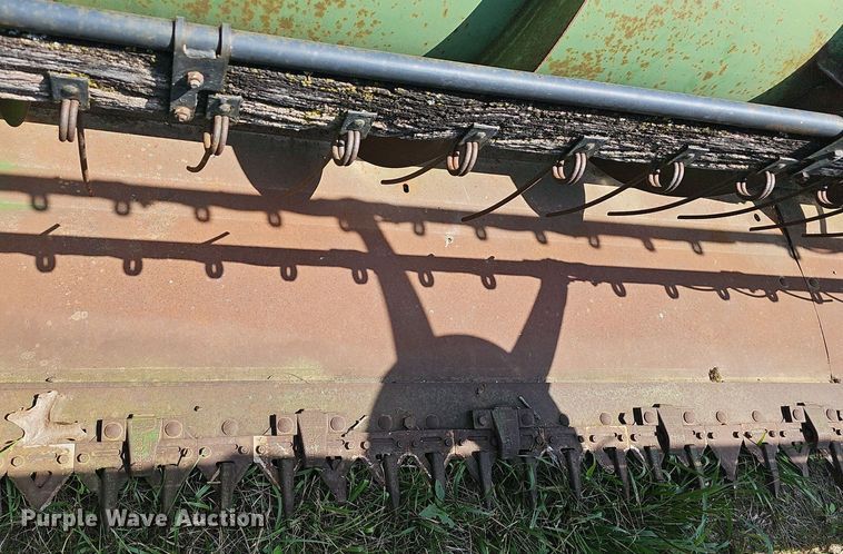 image for item NT9867 John Deere 215  rigid head