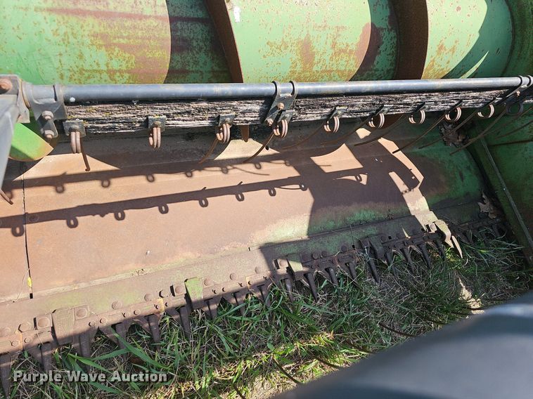 image for item NT9867 John Deere 215  rigid head