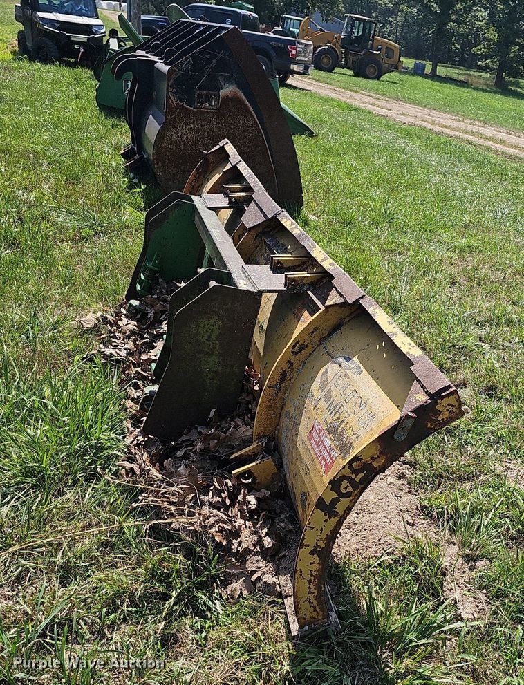 image for item NT9869 John Deere  10' W blade