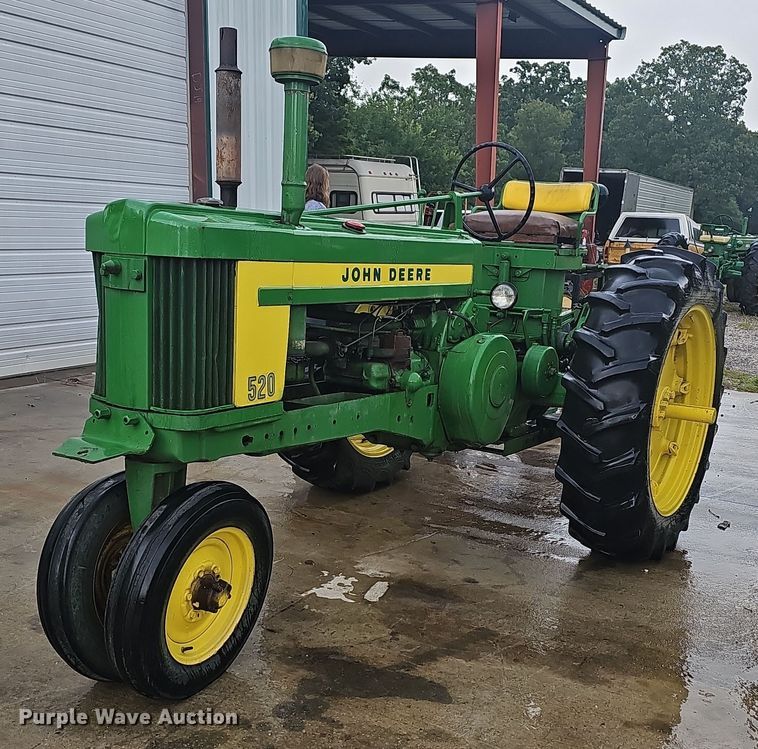 image for item NT9901 John Deere 520  tractor