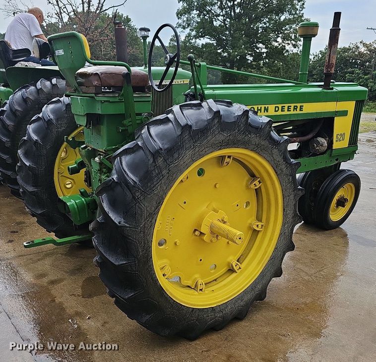 image for item NT9901 John Deere 520  tractor