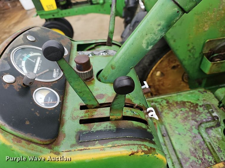 image for item NT9902 1962 John Deere 3010  tractor