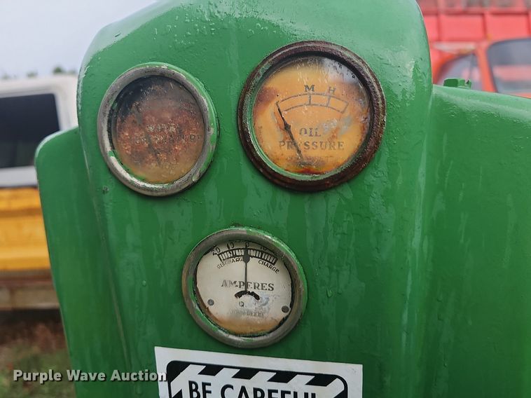 image for item NT9903 John Deere B  tractor