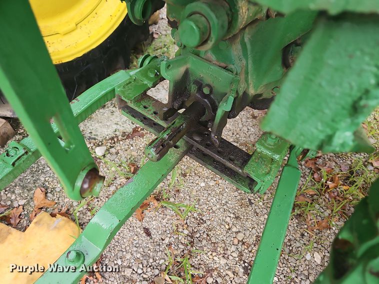 image for item NT9903 John Deere B  tractor