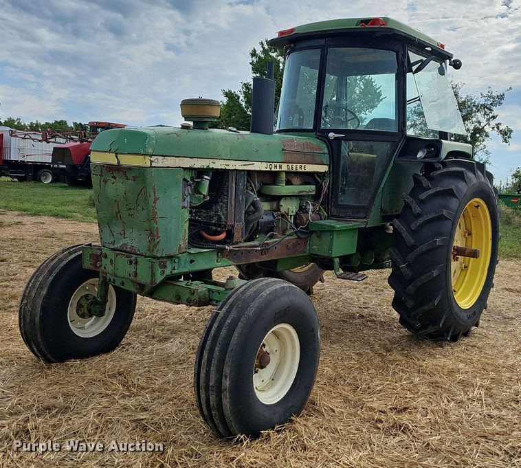 image for item NT9910 1974 John Deere 4230  tractor