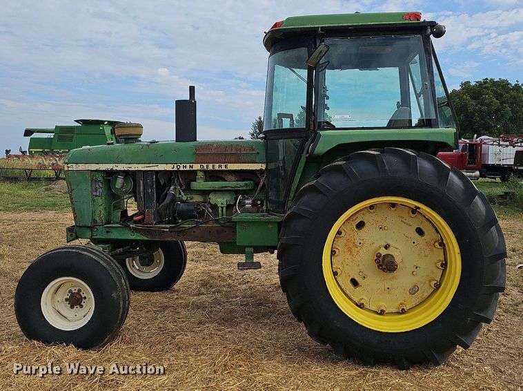 image for item NT9910 1974 John Deere 4230  tractor