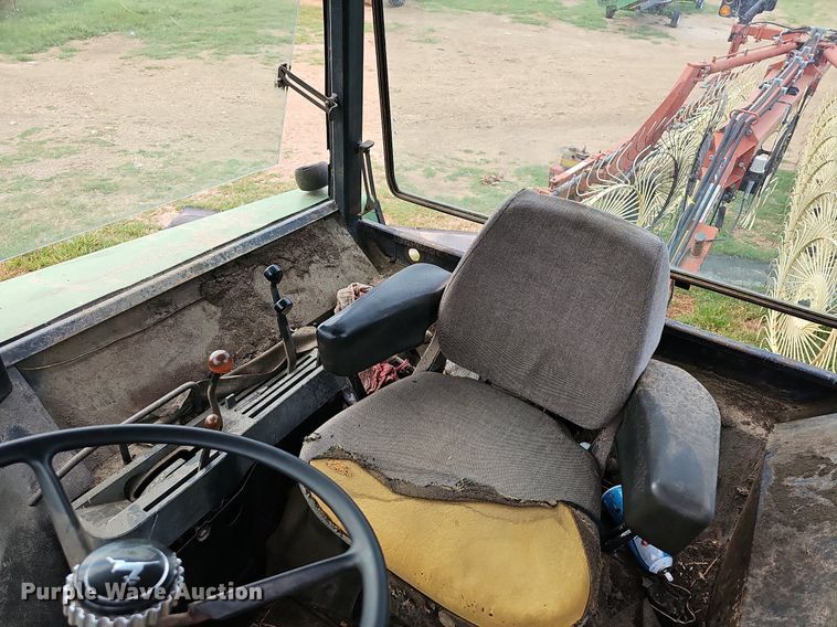 image for item NT9910 1974 John Deere 4230  tractor