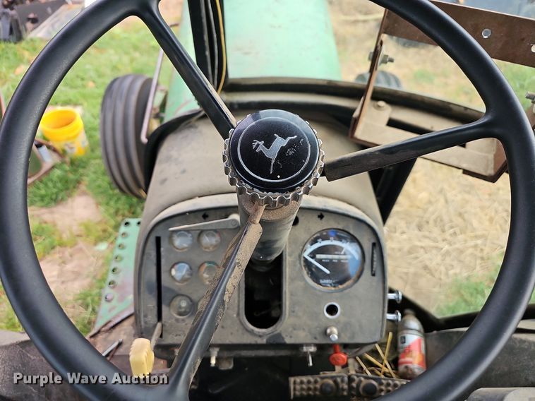 image for item NT9910 1974 John Deere 4230  tractor