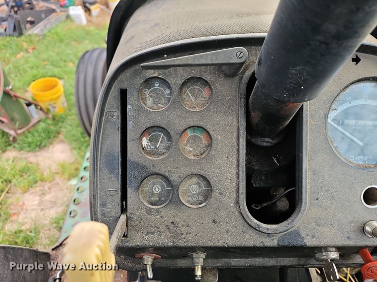 image for item NT9910 1974 John Deere 4230  tractor