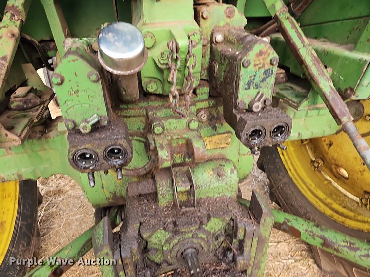 image for item NT9910 1974 John Deere 4230  tractor
