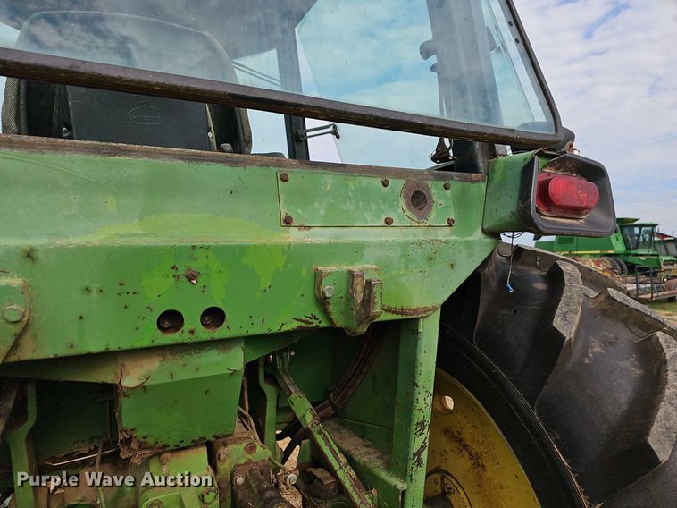 image for item NT9910 1974 John Deere 4230  tractor