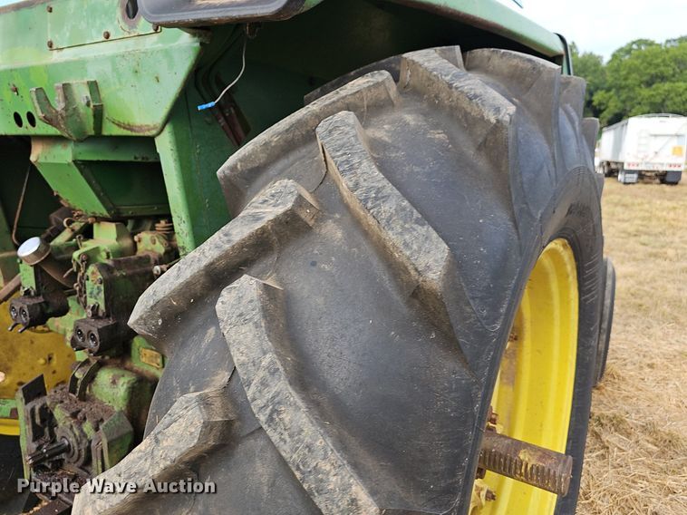 image for item NT9910 1974 John Deere 4230  tractor