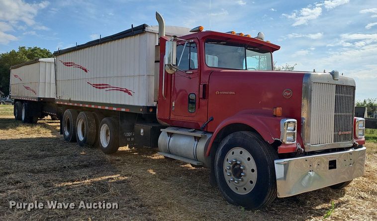 image for item NT9912 1988 International F9370  grain truck with trailer