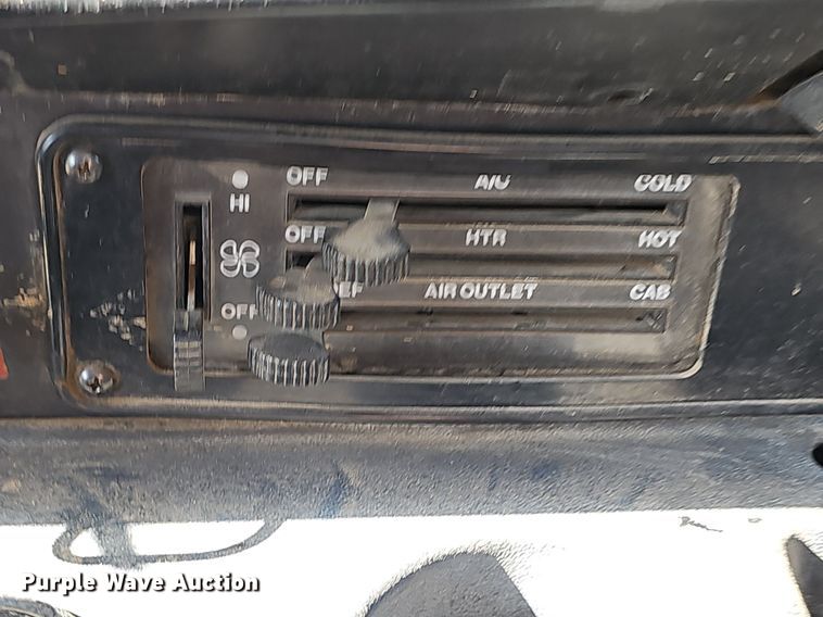 image for item NT9912 1988 International F9370  grain truck with trailer