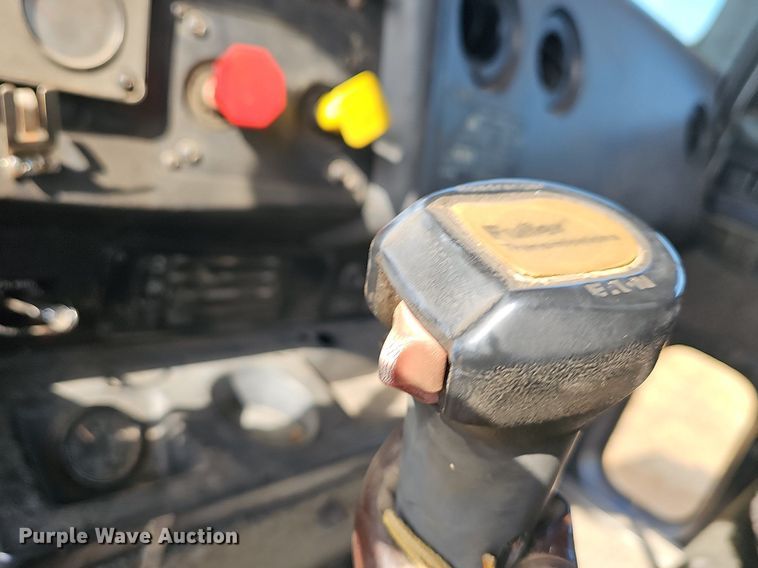 image for item NT9912 1988 International F9370  grain truck with trailer