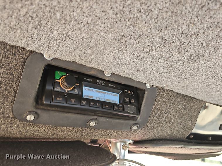 image for item NT9912 1988 International F9370  grain truck with trailer