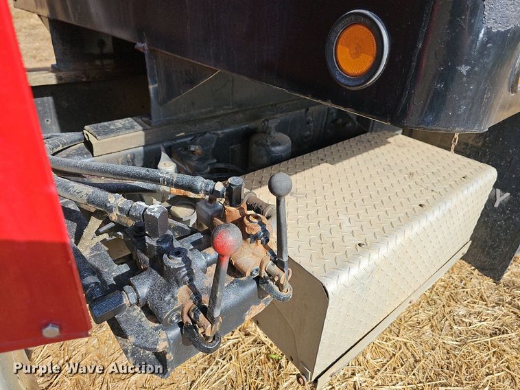 image for item NT9912 1988 International F9370  grain truck with trailer