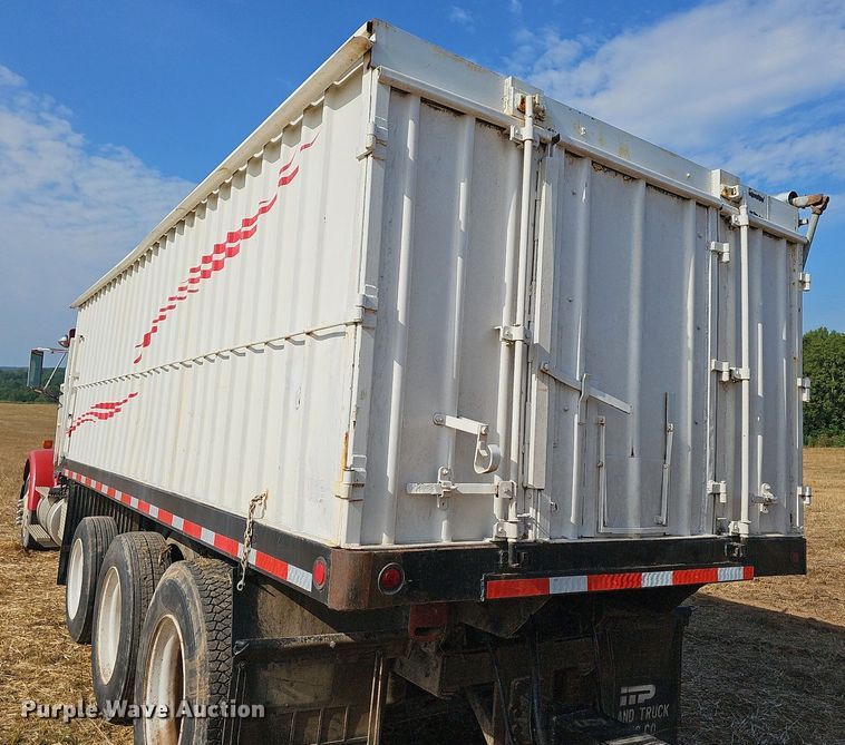 image for item NT9912 1988 International F9370  grain truck with trailer