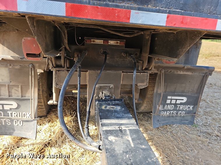 image for item NT9912 1988 International F9370  grain truck with trailer