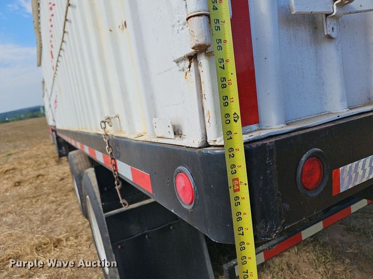 image for item NT9912 1988 International F9370  grain truck with trailer