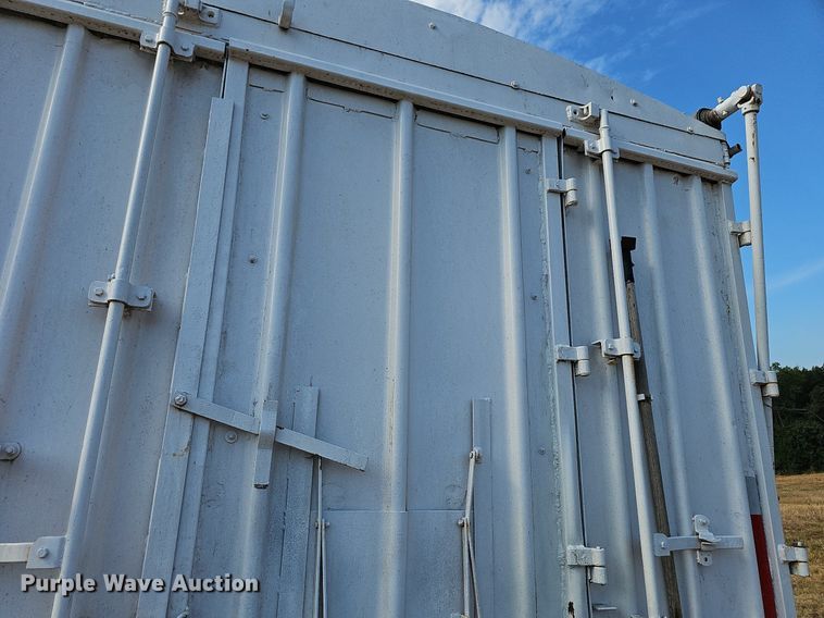 image for item NT9912 1988 International F9370  grain truck with trailer