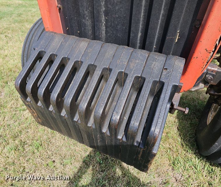 image for item NU9121 1981 Allis Chalmers 7045  tractor