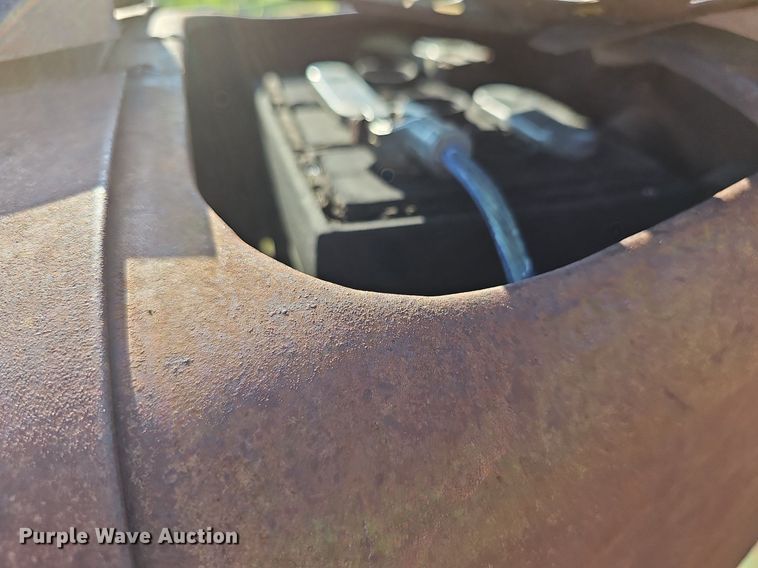 image for item NU9129 1941 Oliver 70  tractor