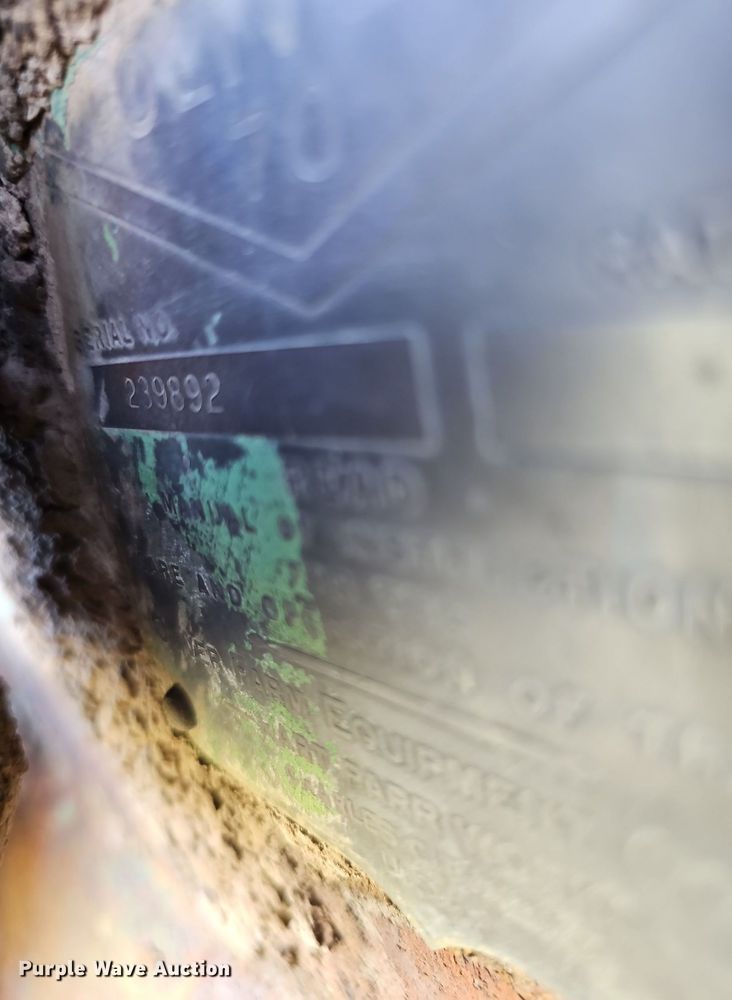 image for item NU9129 1941 Oliver 70  tractor