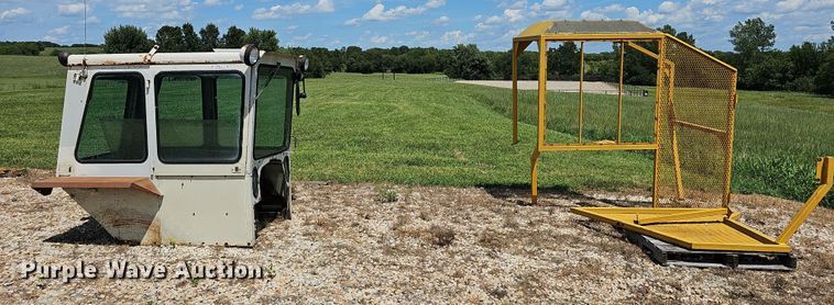 image for item NU9137 (2) tractor attachments