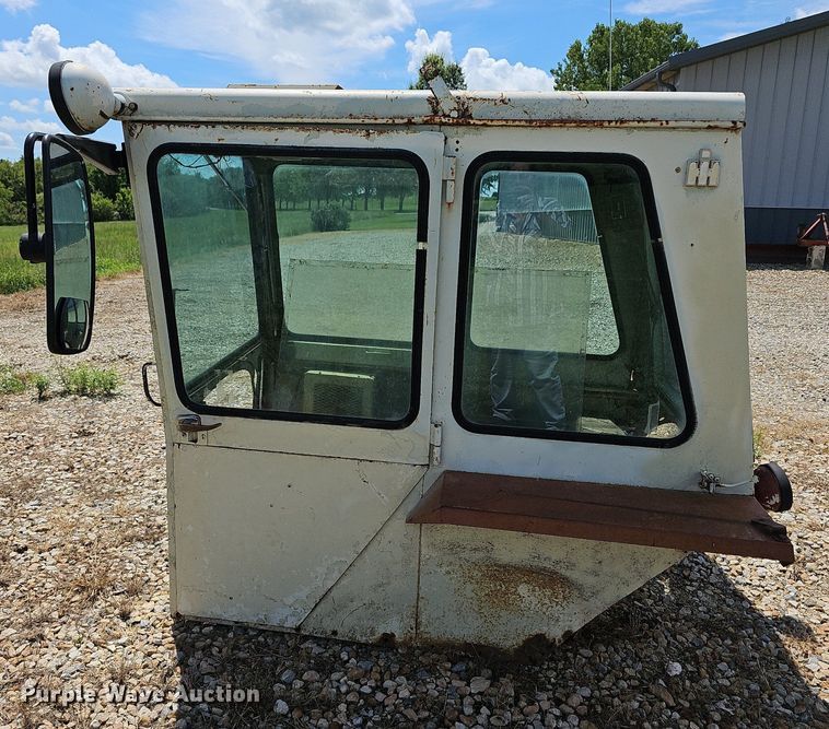 image for item NU9137 (2) tractor attachments