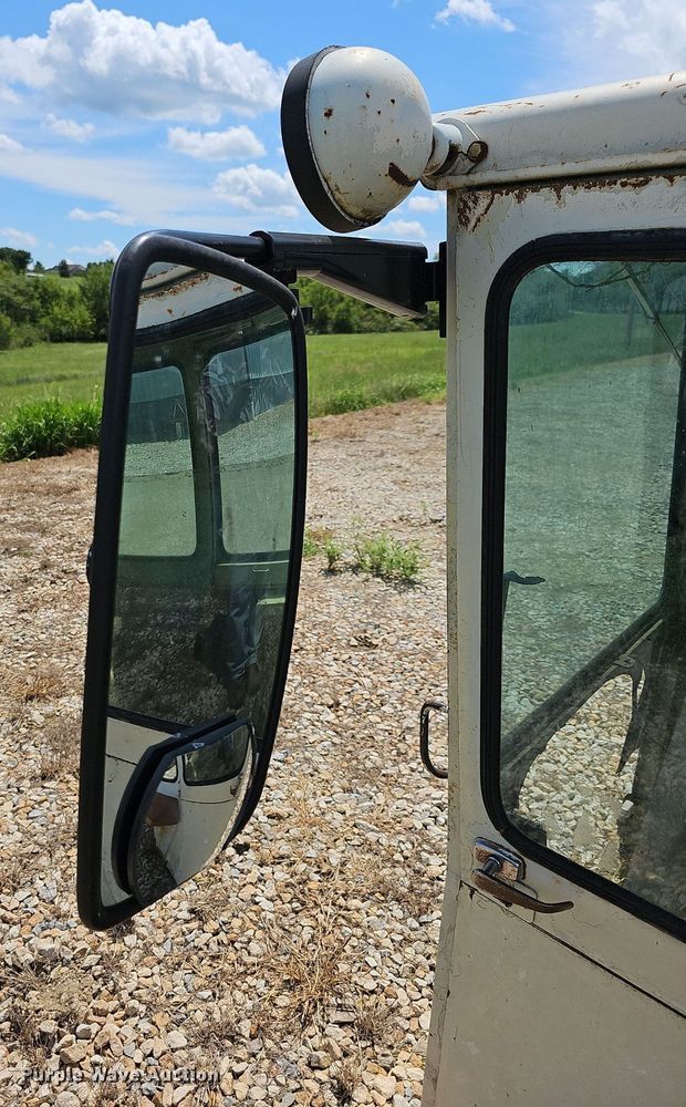 image for item NU9137 (2) tractor attachments