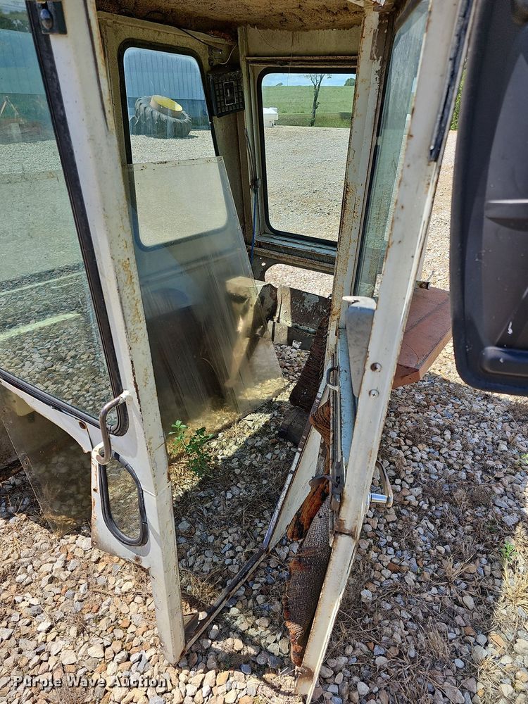 image for item NU9137 (2) tractor attachments